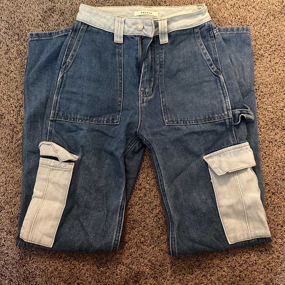 Two Tone Cargos